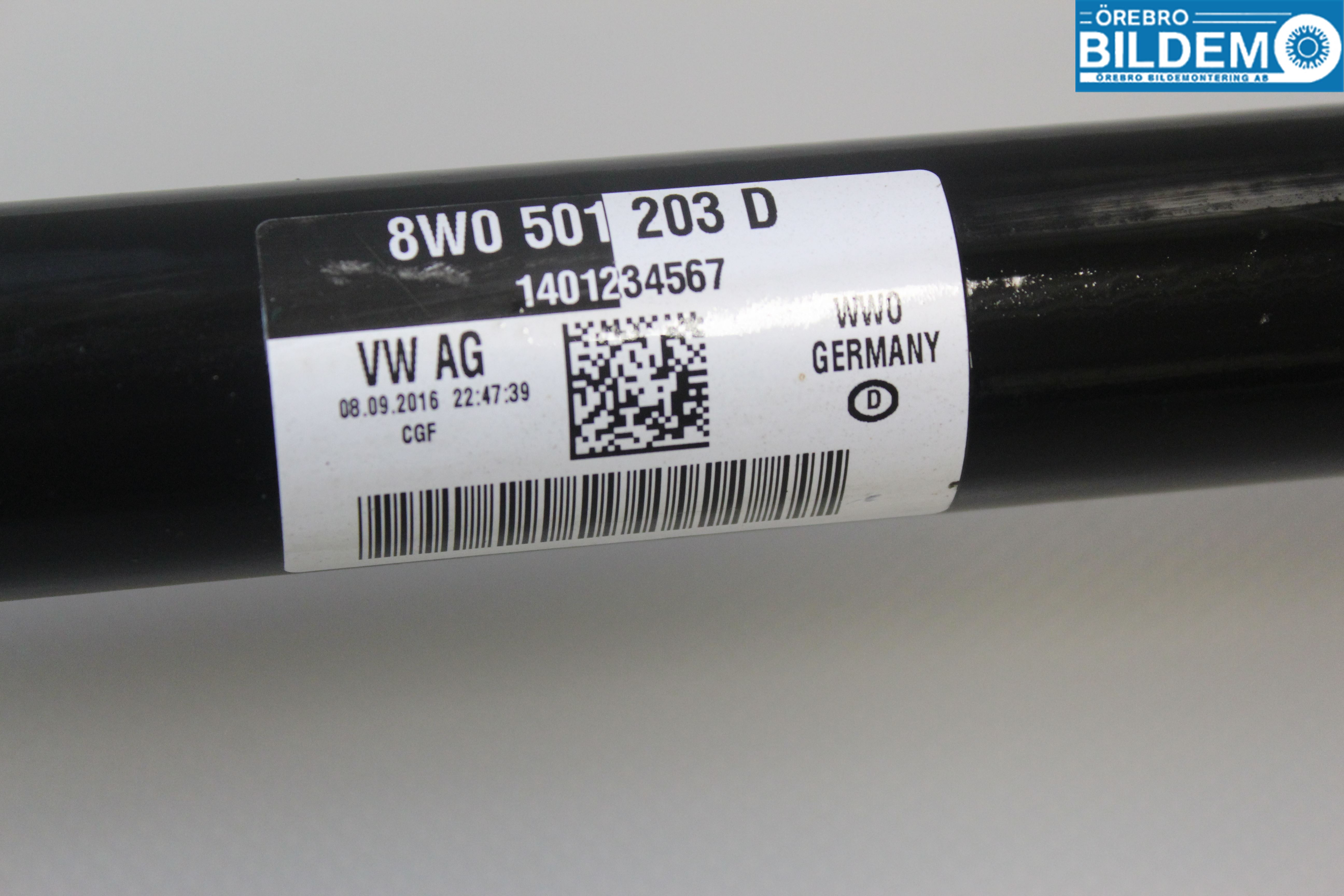 Audi A4/S4 B9 16-19 Drivaxel Bak Vänster