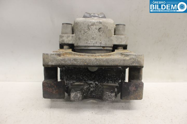 BMW 5 F10/F11/F18 09-17 Bromsok Fram Höger