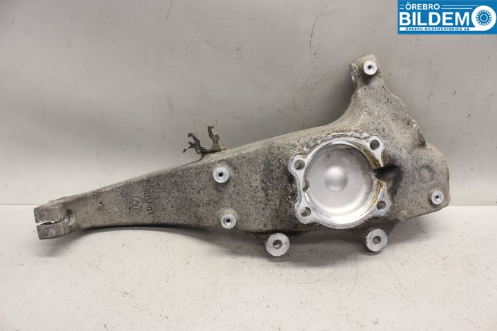 BMW 5 F10/F11/F18 09-17 Styrspindel Lagerhus Hö