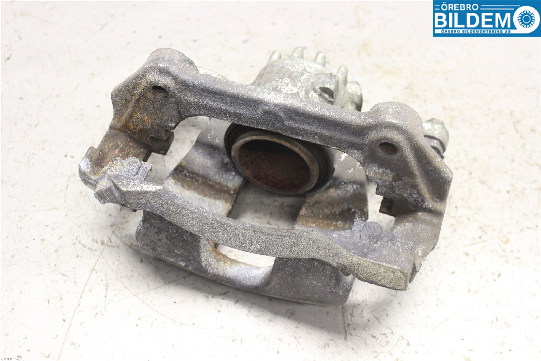 Nissan NV300 16-22 Bromsok Fram Höger