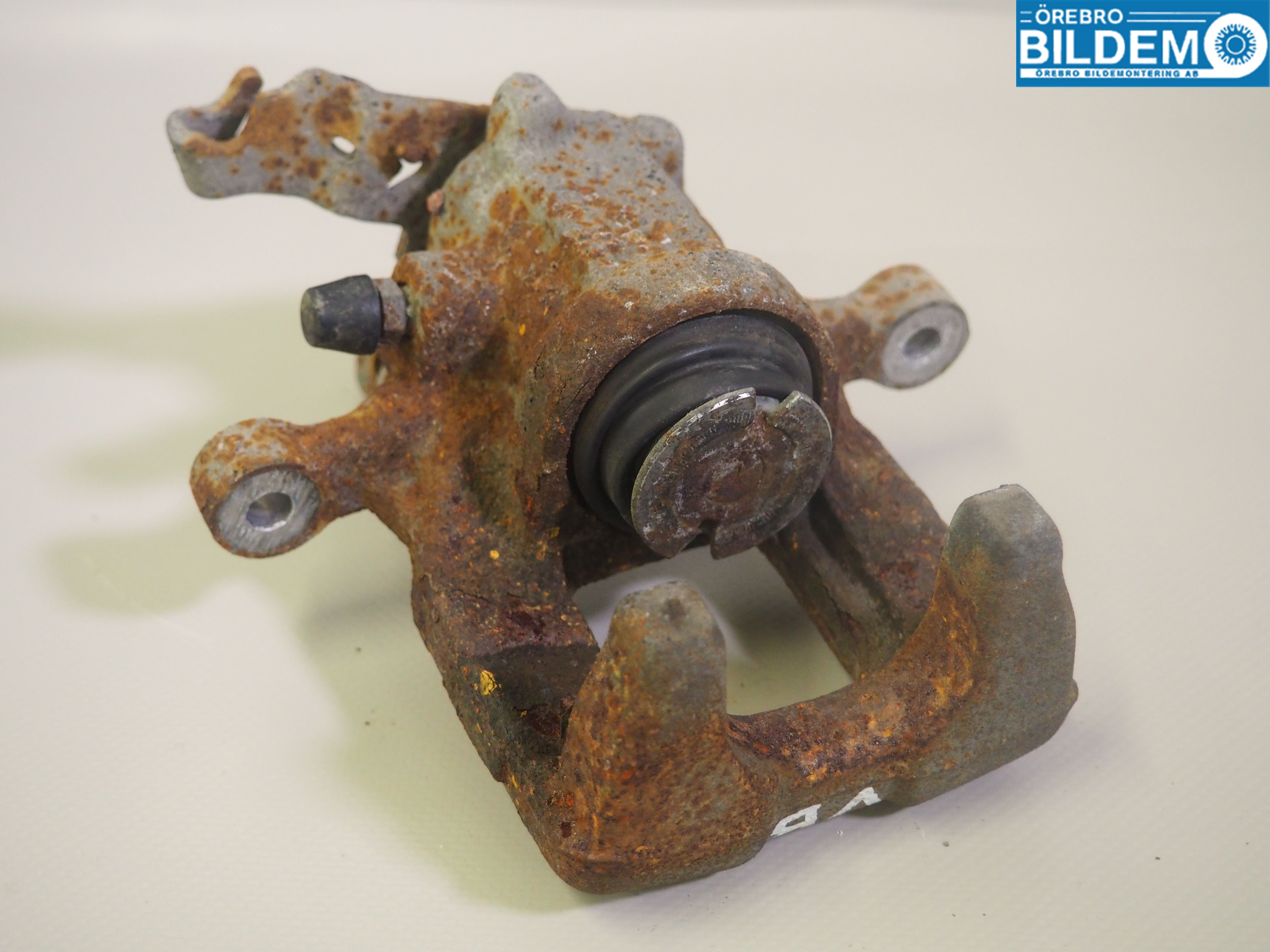 Volkswagen VW TOURAN 10-15 Bromsok Bak Vänster