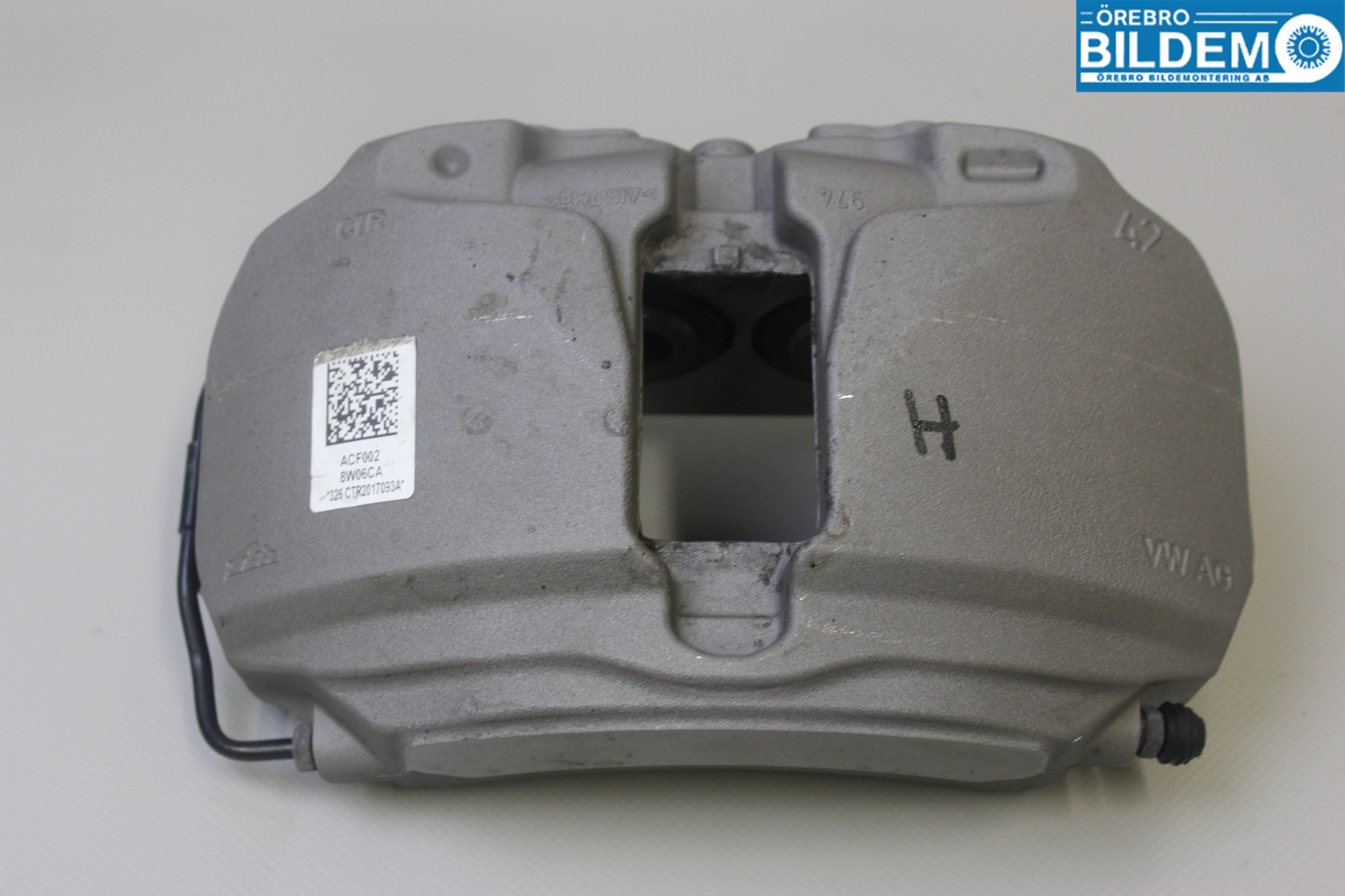 Audi A4/S4 B9 16-19 Bromsok Fram Höger