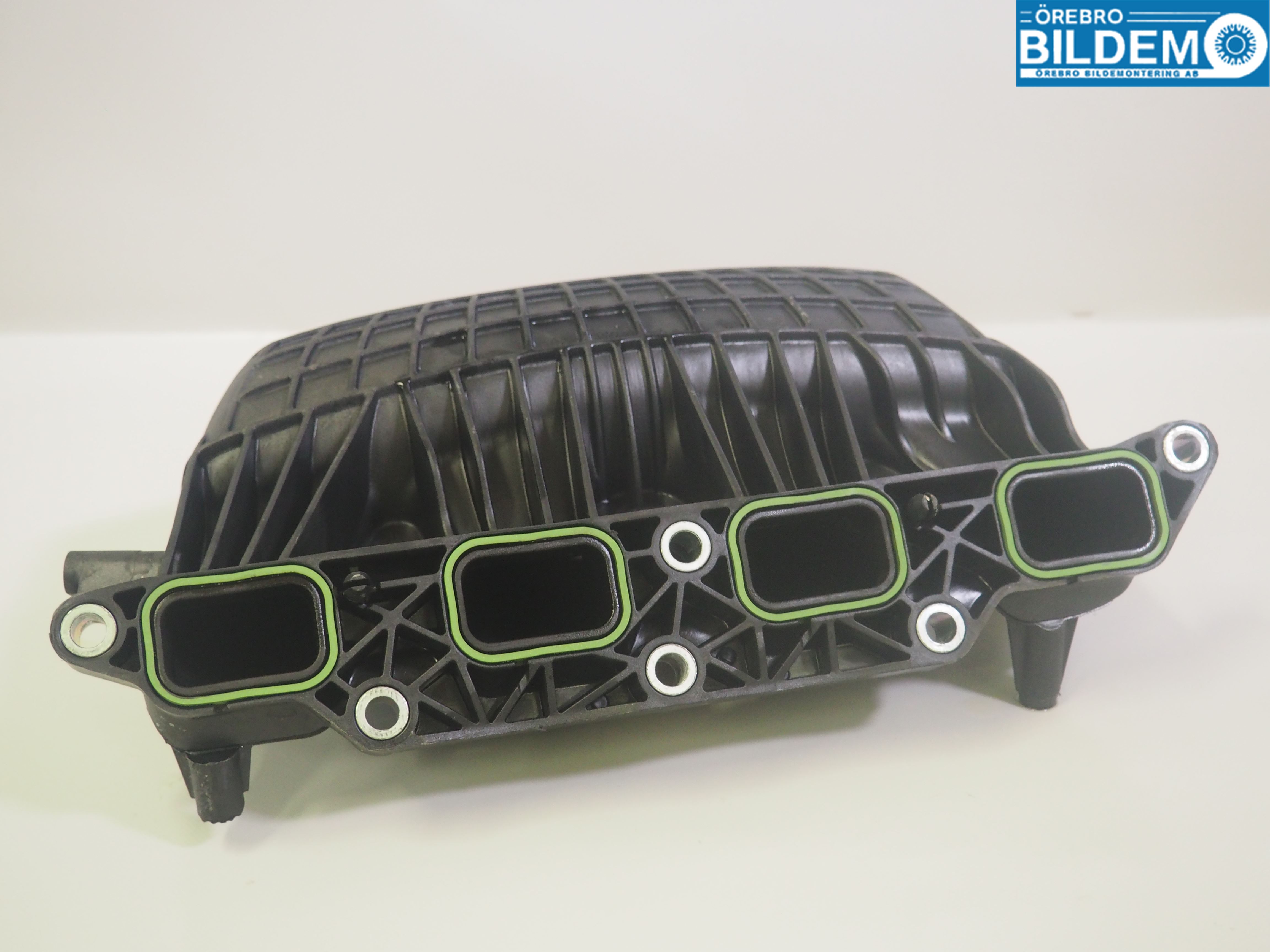 Volkswagen VW GOLF V 04-09 Grenrör Insug
