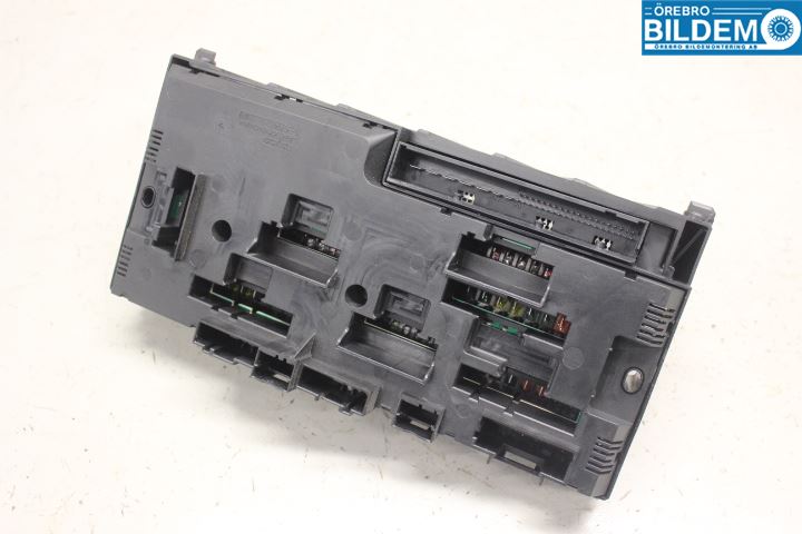 BMW 5 F10/F11/F18 09-17 Säkringsdosa-Elcentral