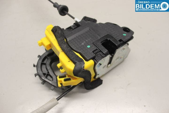 Kia CEED 12-18 Låskista-Dörrlås