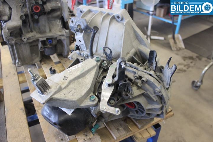 Nissan MICRA 11-16 Växellåda Man 5 Vxl