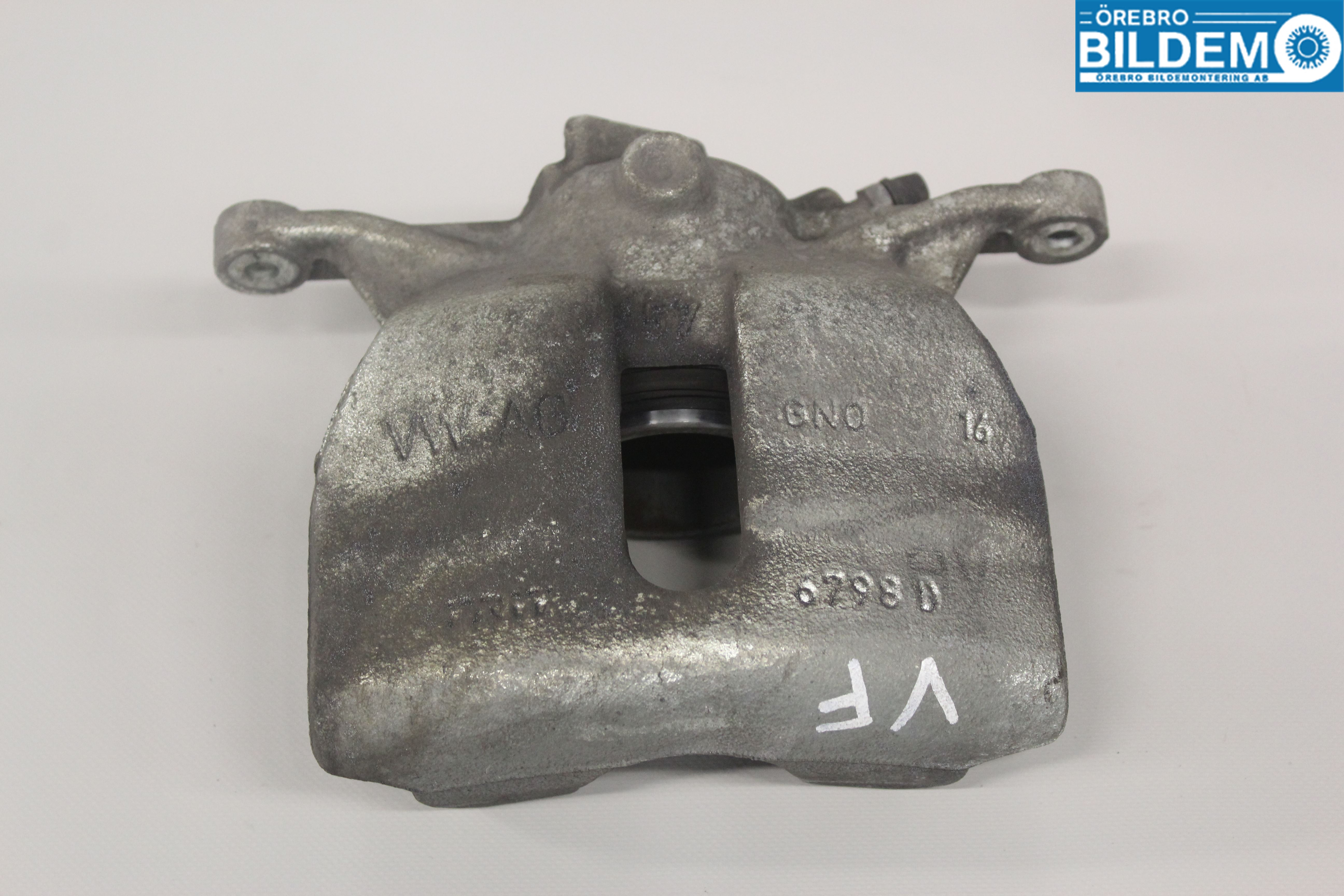 Volkswagen VW PASSAT 15-19 Bromsok Fram Vänster