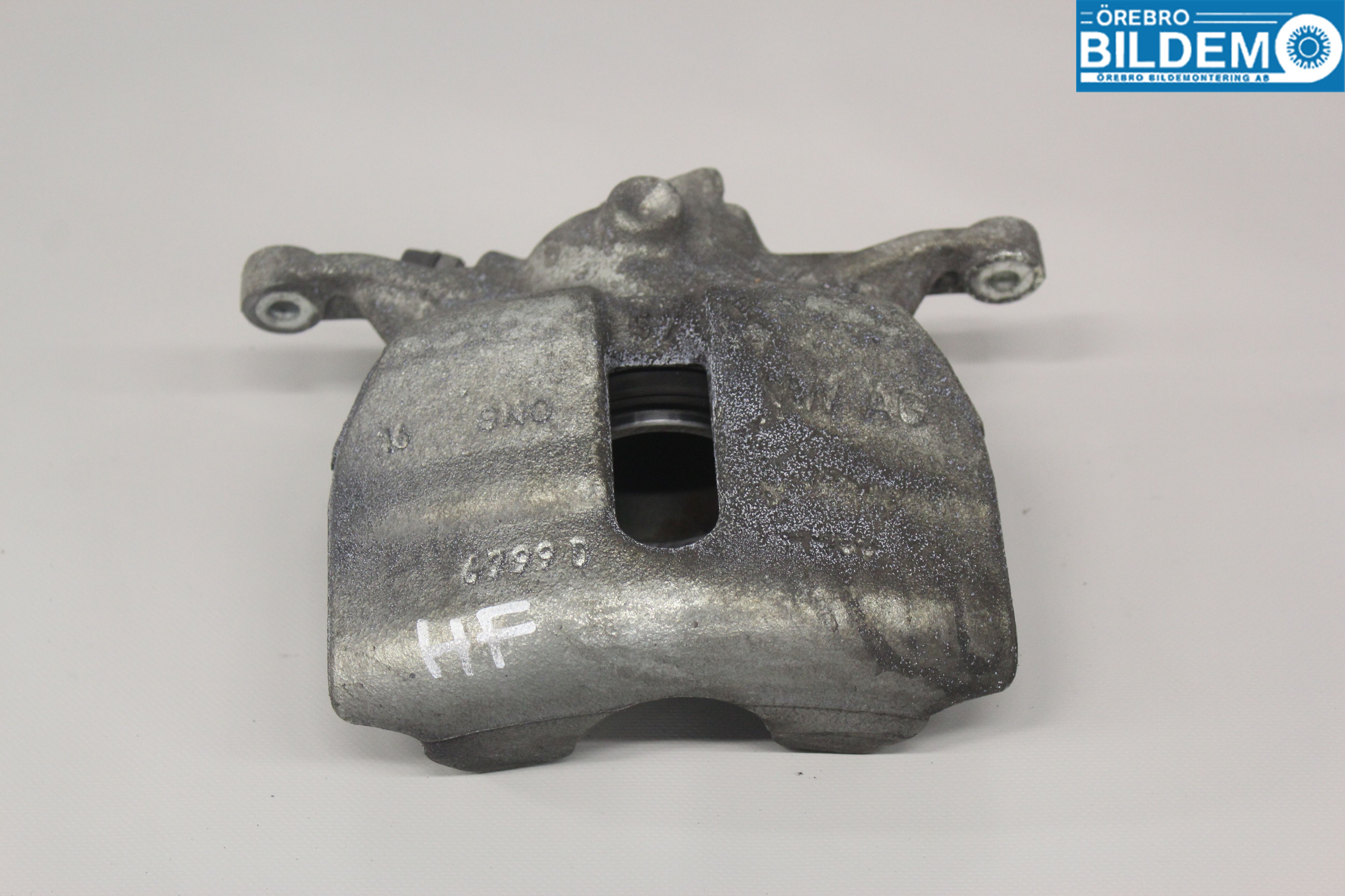 Volkswagen VW PASSAT 15-19 Bromsok Fram Höger