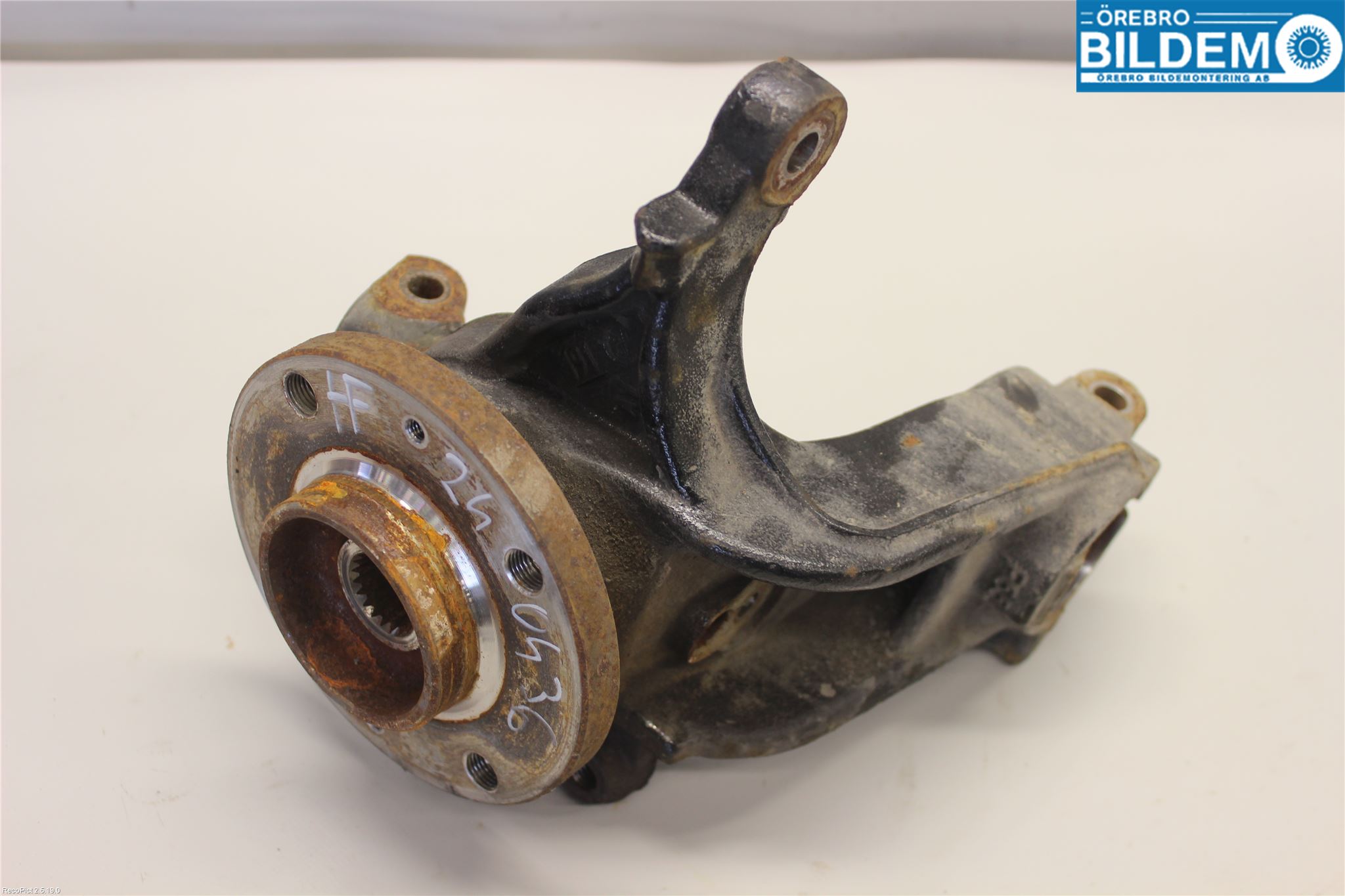 Citroen C3 10-17 Styrspindel Lagerhus Hö