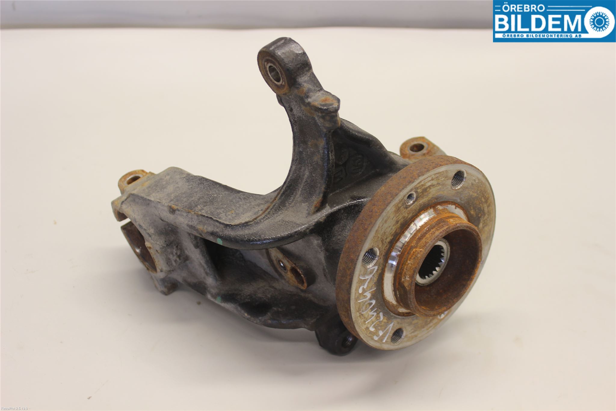 Citroen C3 10-17 Styrspindel Lagerhus Vä