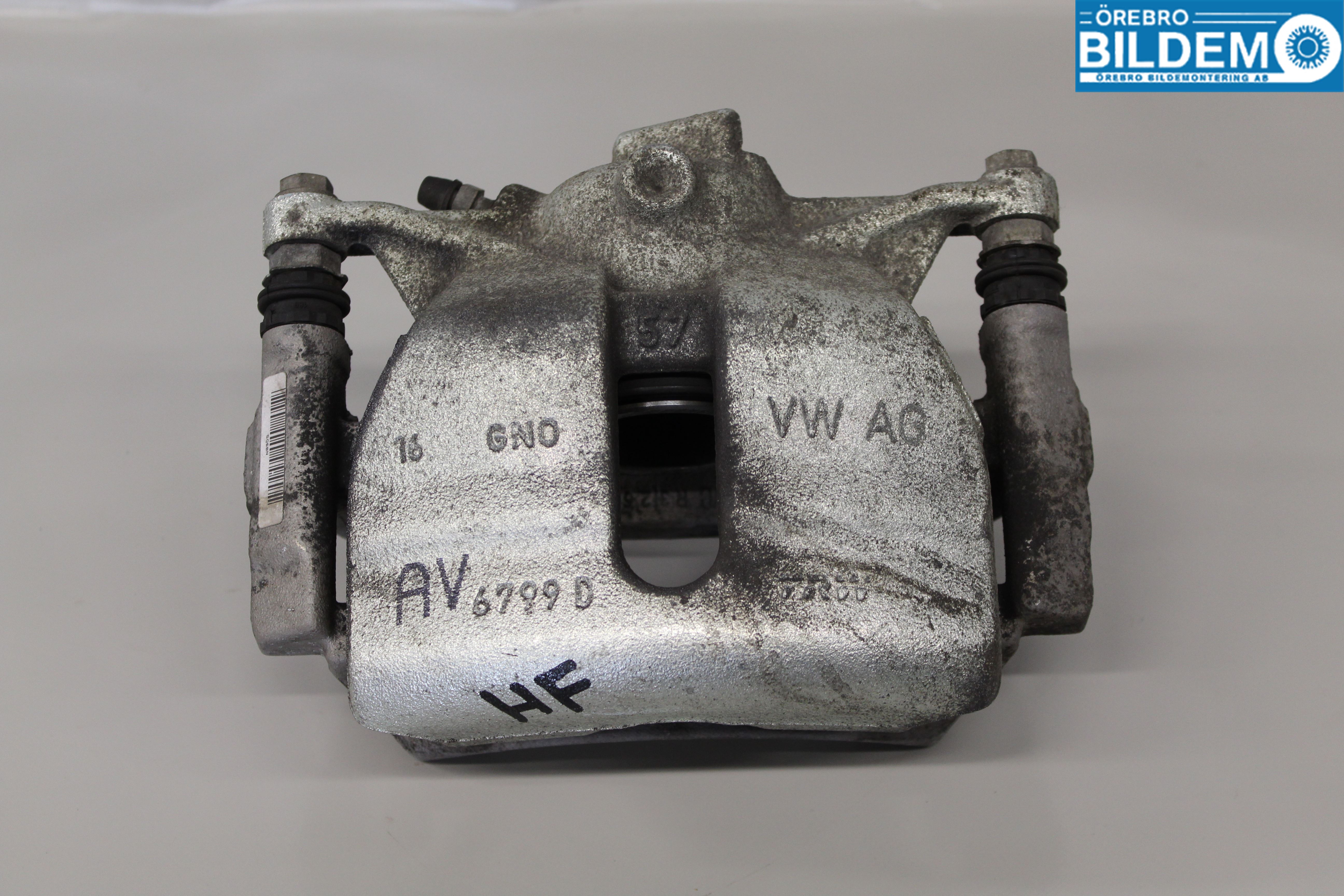 Volkswagen VW PASSAT 15-19 Bromsok Fram Höger