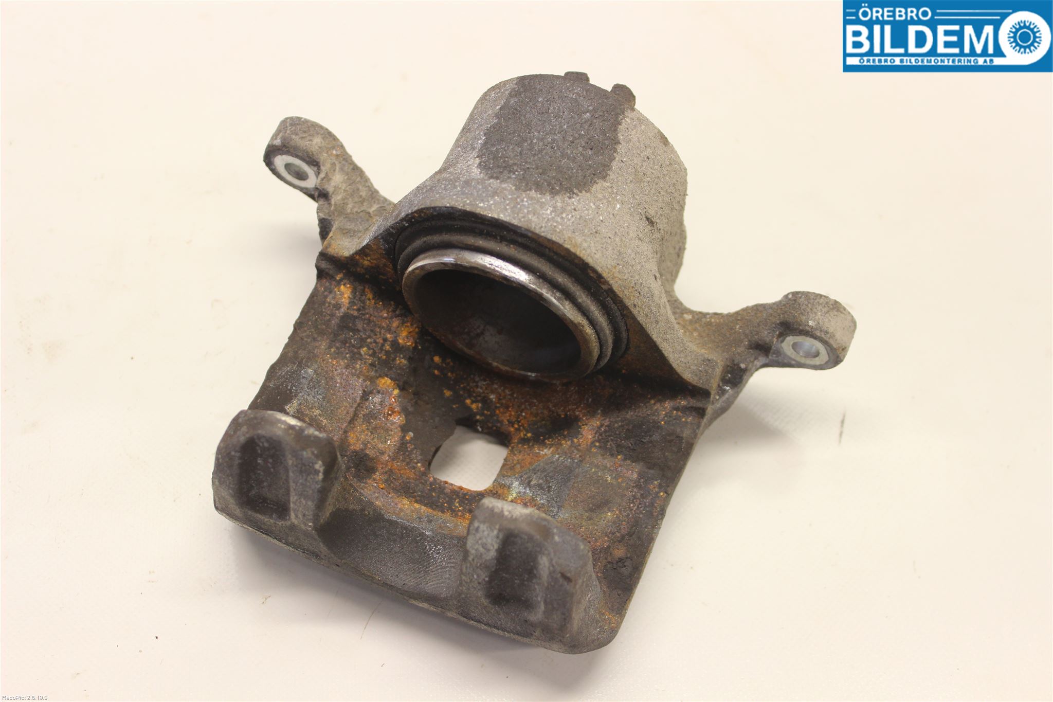 Nissan JUKE 14-19 Bromsok Fram Höger