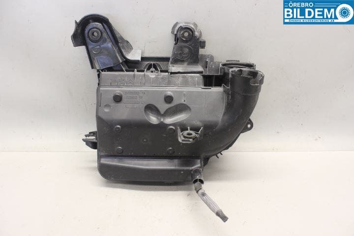 Peugeot PARTNER 08-15 Luftrenare