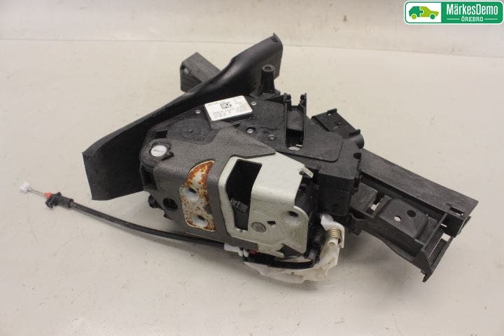 Ford FOCUS 11-14 Låskista-Dörrlås