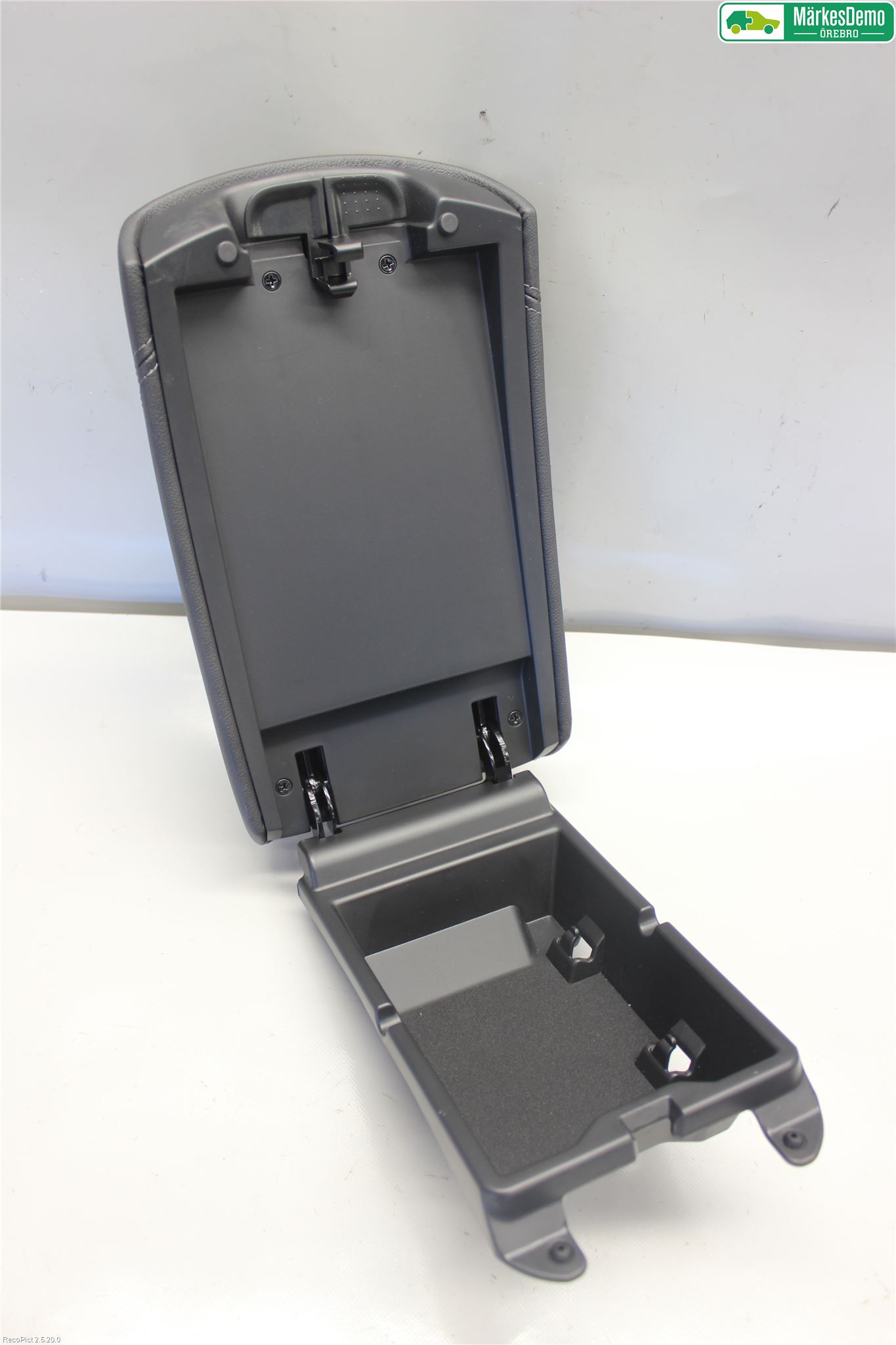 Nissan QASHQAI 14-17 Inredning Armstöd