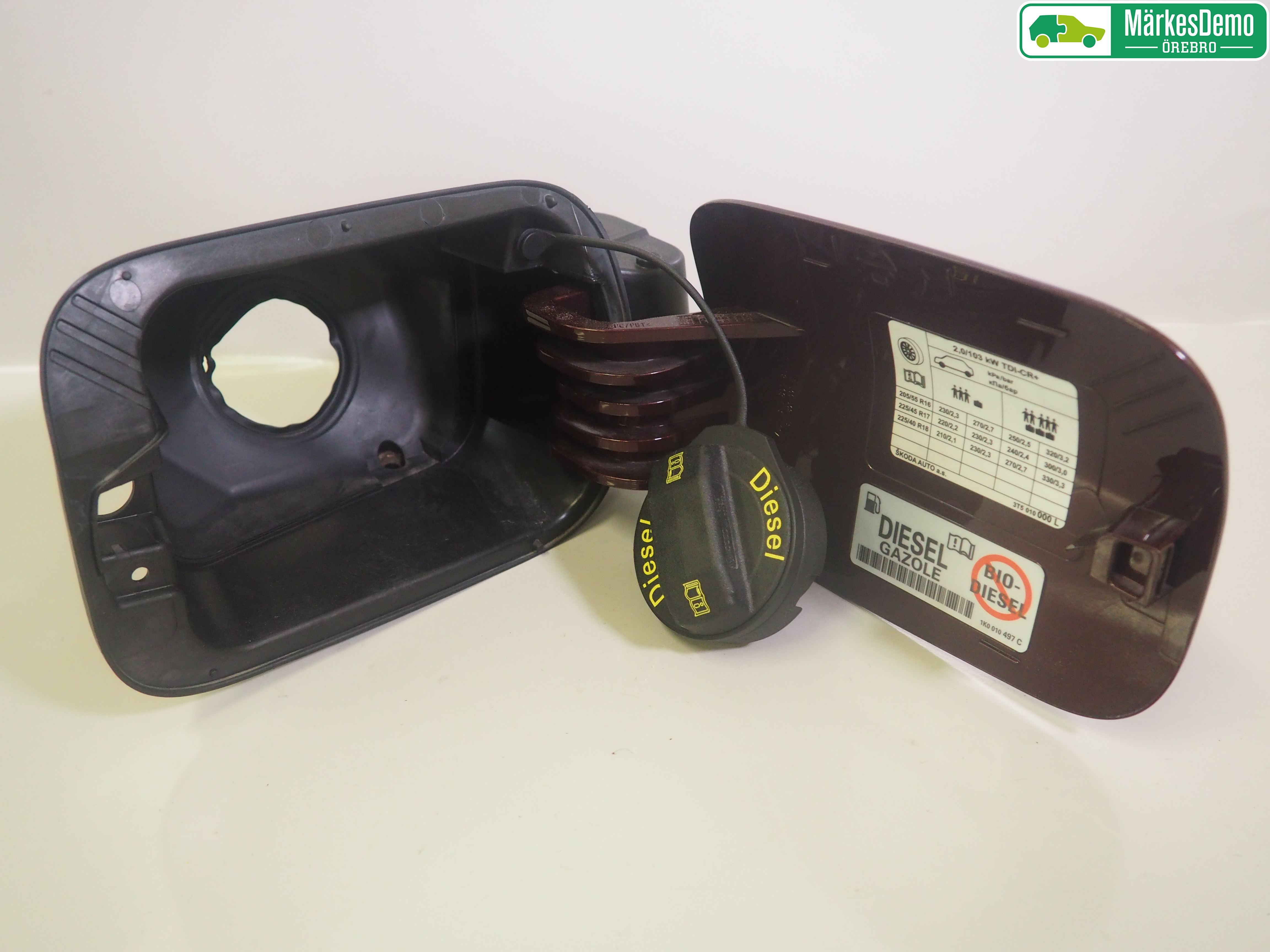 Skoda SUPERB 09-15 Tanklucka