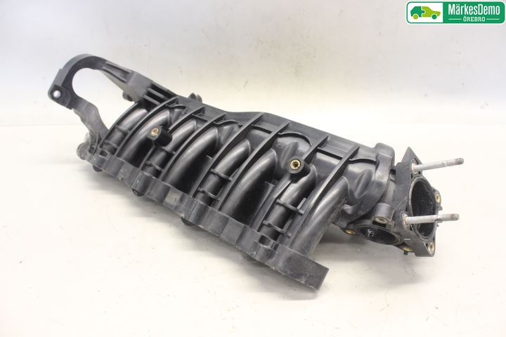 Hyundai i30 GD 13-17 Grenrör Insug