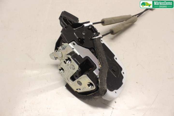 Nissan X-TRAIL 14-21 Låskista-Dörrlås