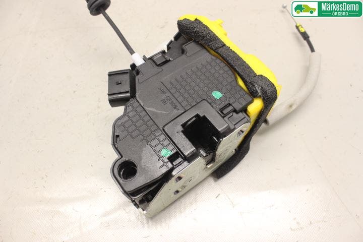 Kia CEED 12-18 Låskista-Dörrlås