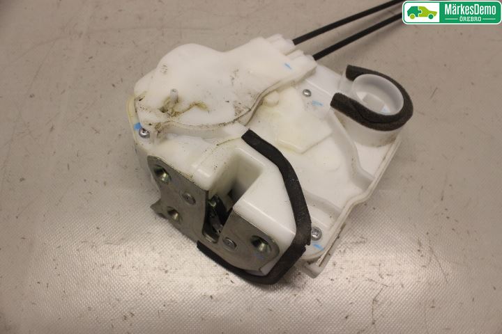 Mitsubishi SPACE STAR 13- Låskista-Dörrlås