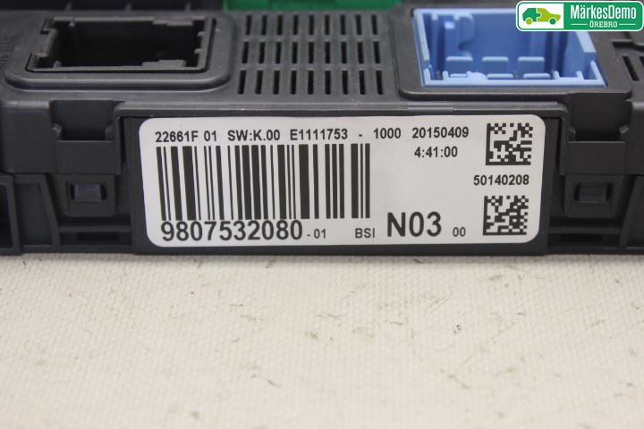 Peugeot 208 12-15 Säkringsdosa-Elcentral