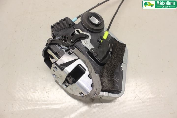 Lexus IS 250/350 14-20 Låskista-Dörrlås