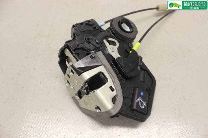 Toyota HILUX 05-16 Låskista-Dörrlås