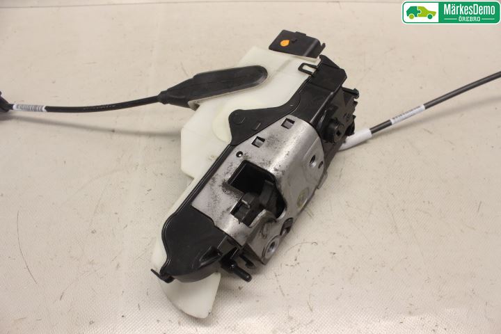 Peugeot 208 12-15 Låskista-Dörrlås