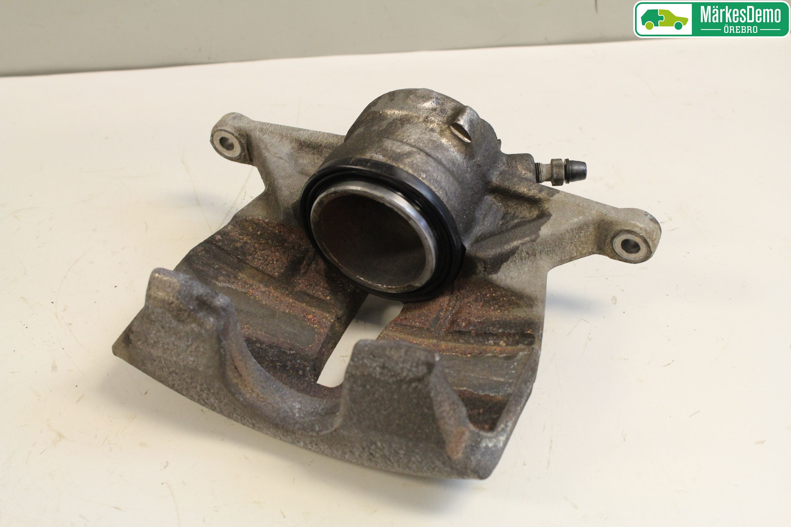 Volkswagen VW TIGUAN 16-24 Bromsok Fram Höger