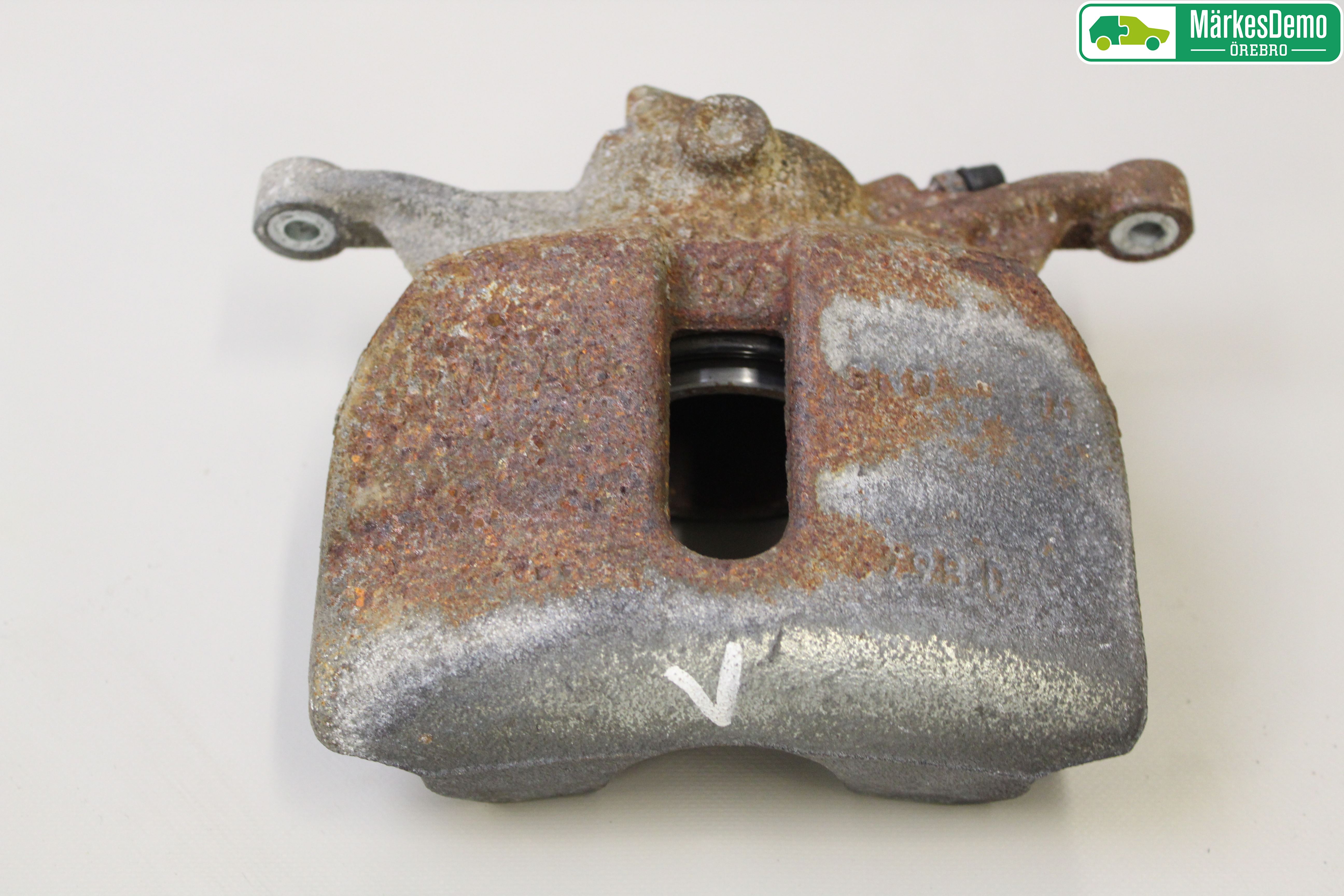 Volkswagen VW PASSAT 15-19 Bromsok Fram Vänster