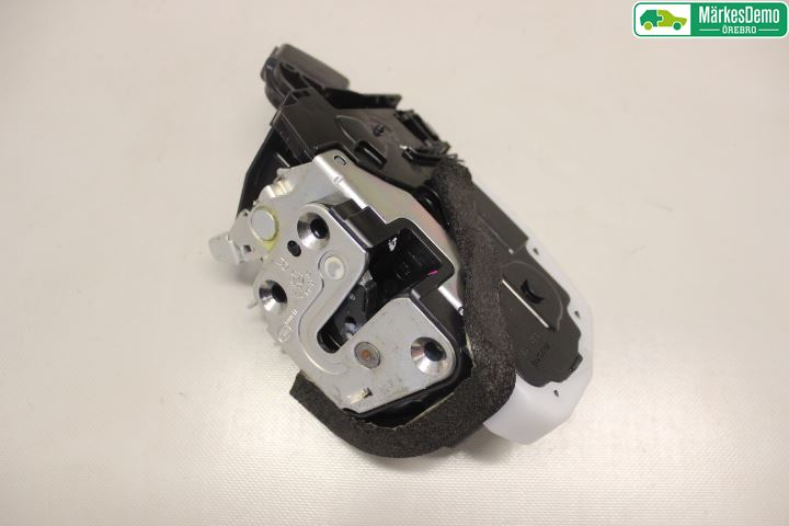 Nissan X-TRAIL 14-21 Låskista-Dörrlås