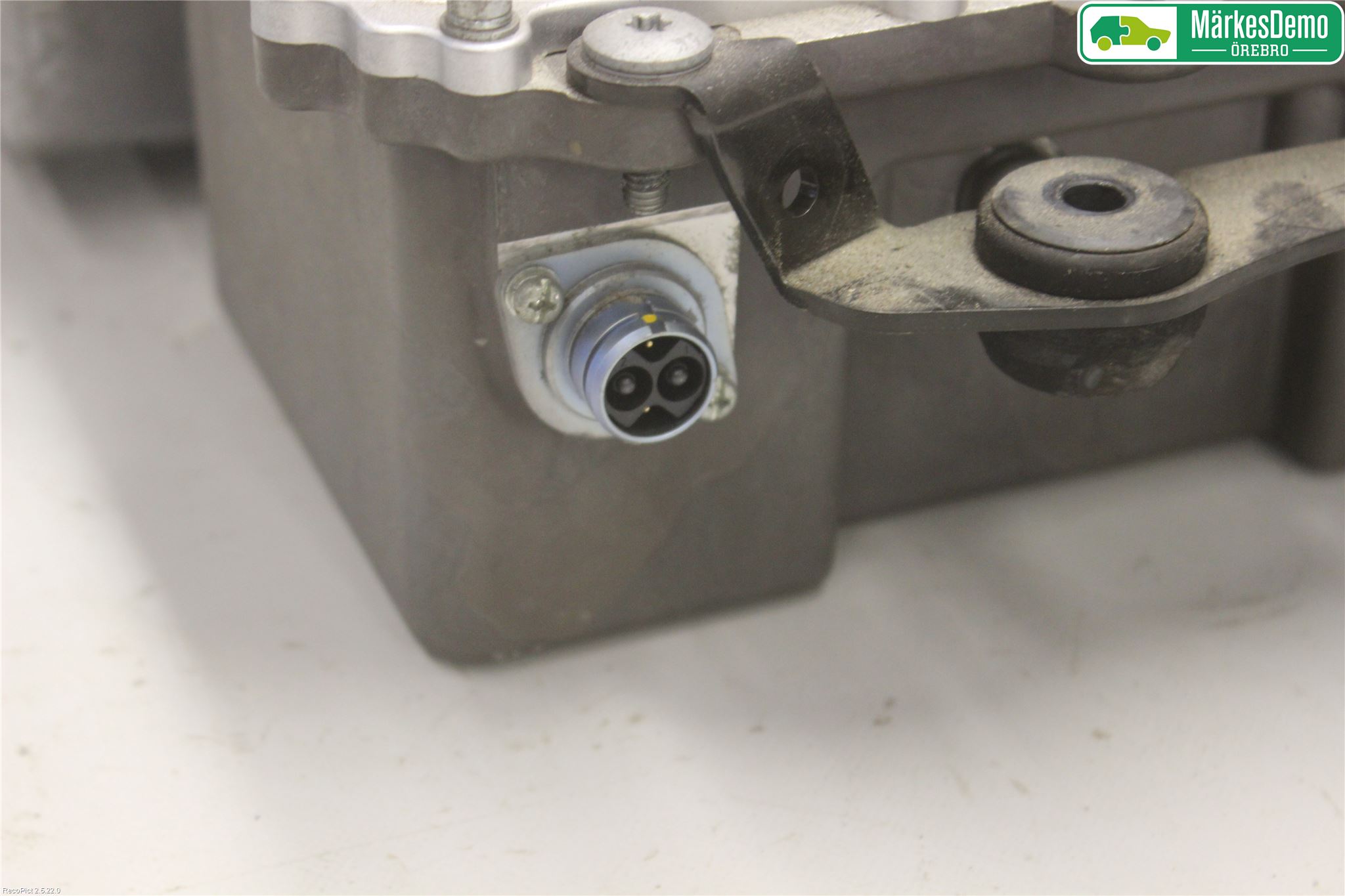 BMW X6 E71/E72   08-14 Hybridconverter