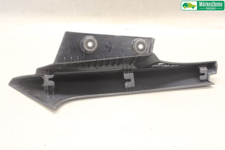 Nissan X-TRAIL 14-21 Spoiler Bak