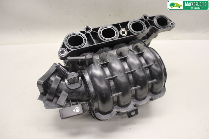 Kia RIO 17- Grenrör Insug