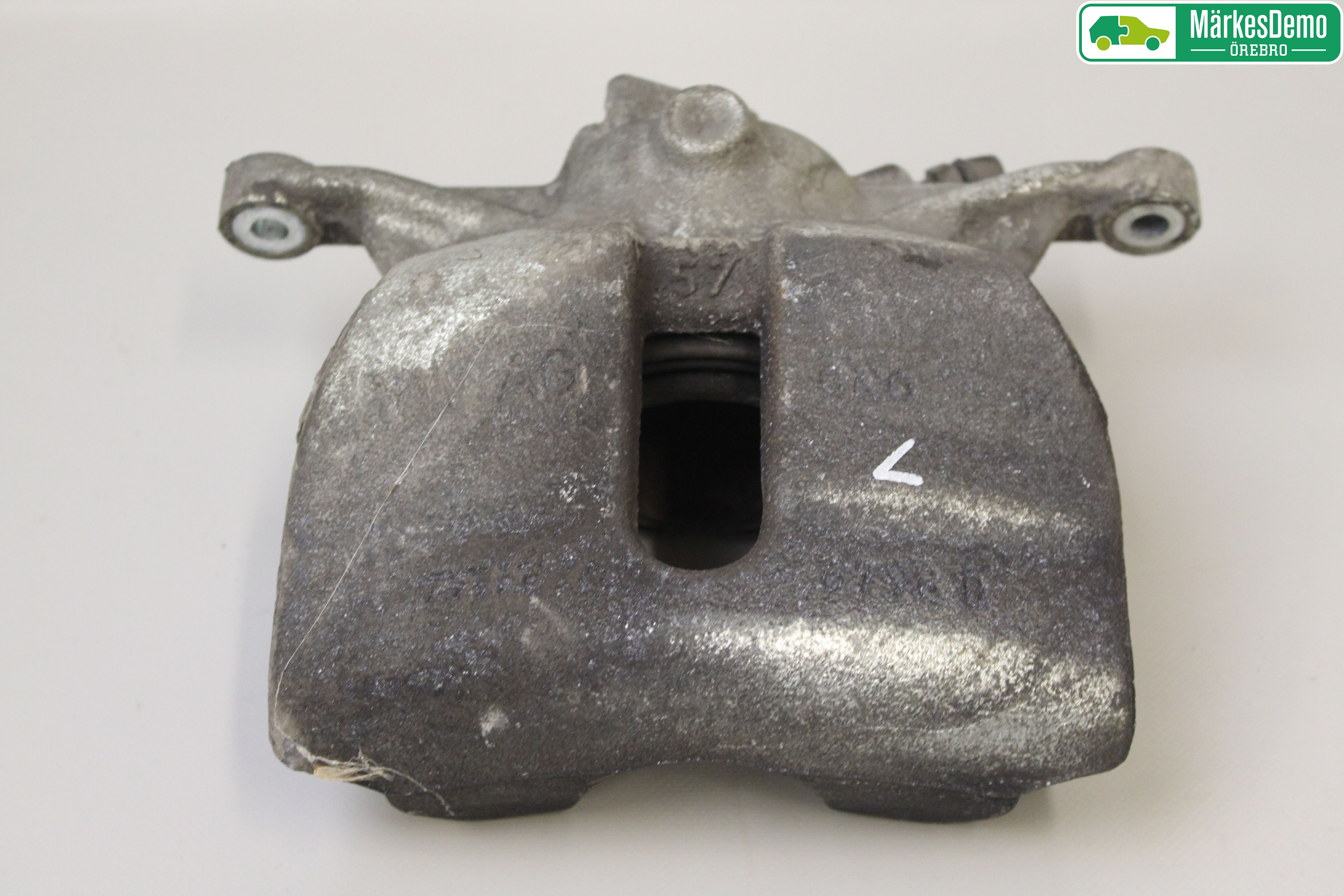 Volkswagen VW PASSAT 15-19 Bromsok Fram Vänster