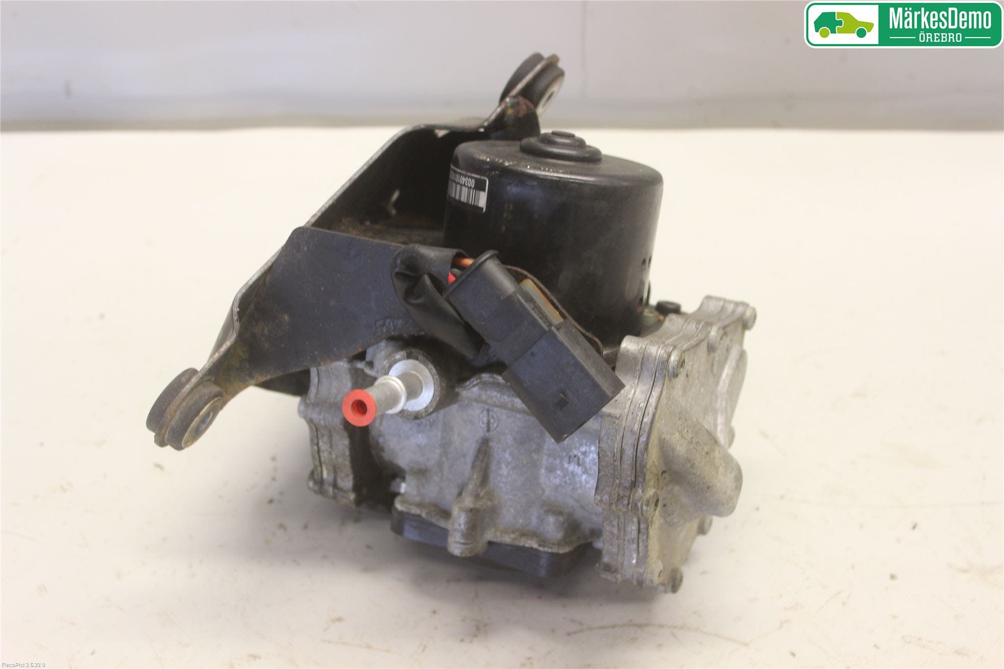 BMW X6 E71/E72   08-14 Vakuumpump