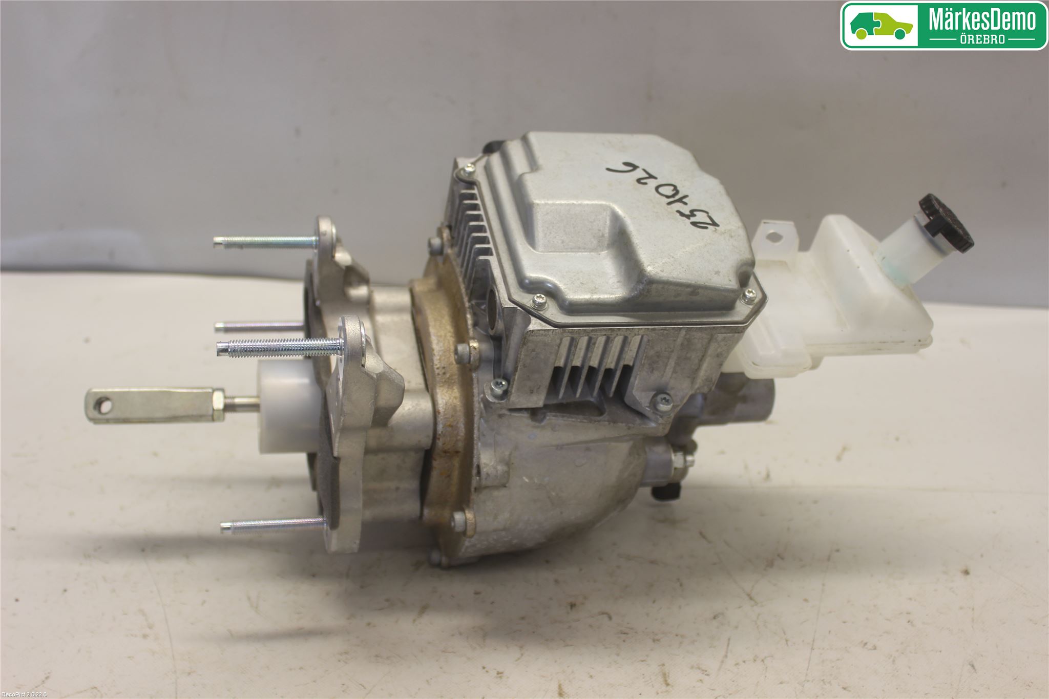 Nissan LEAF 11-17 Bromsservo