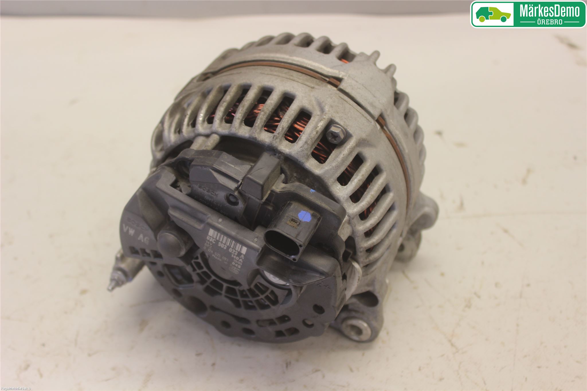 Volkswagen VW GOLF VI 09-13 Generator