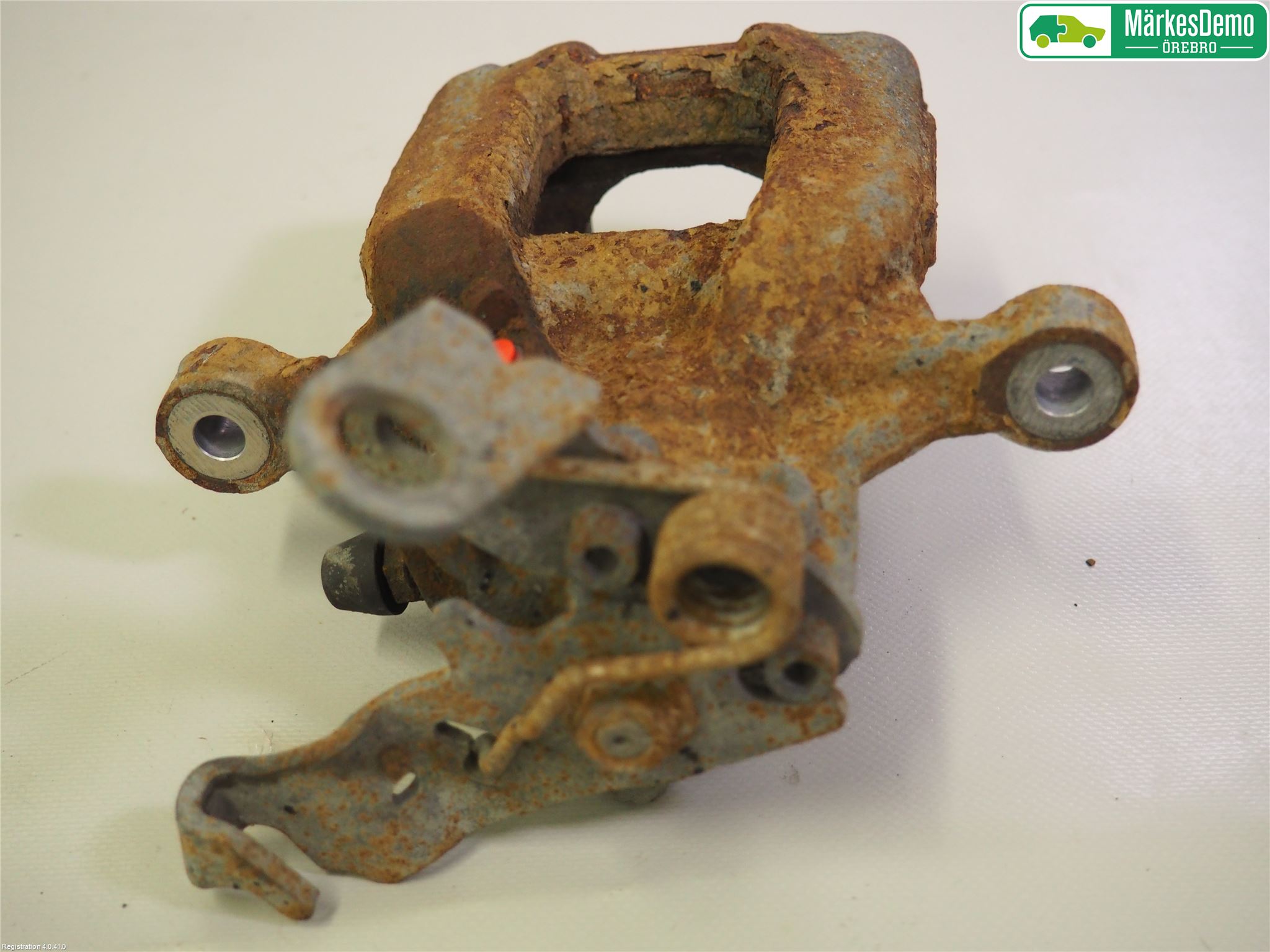 Volkswagen VW GOLF VI 09-13 Bromsok Bak Vänster