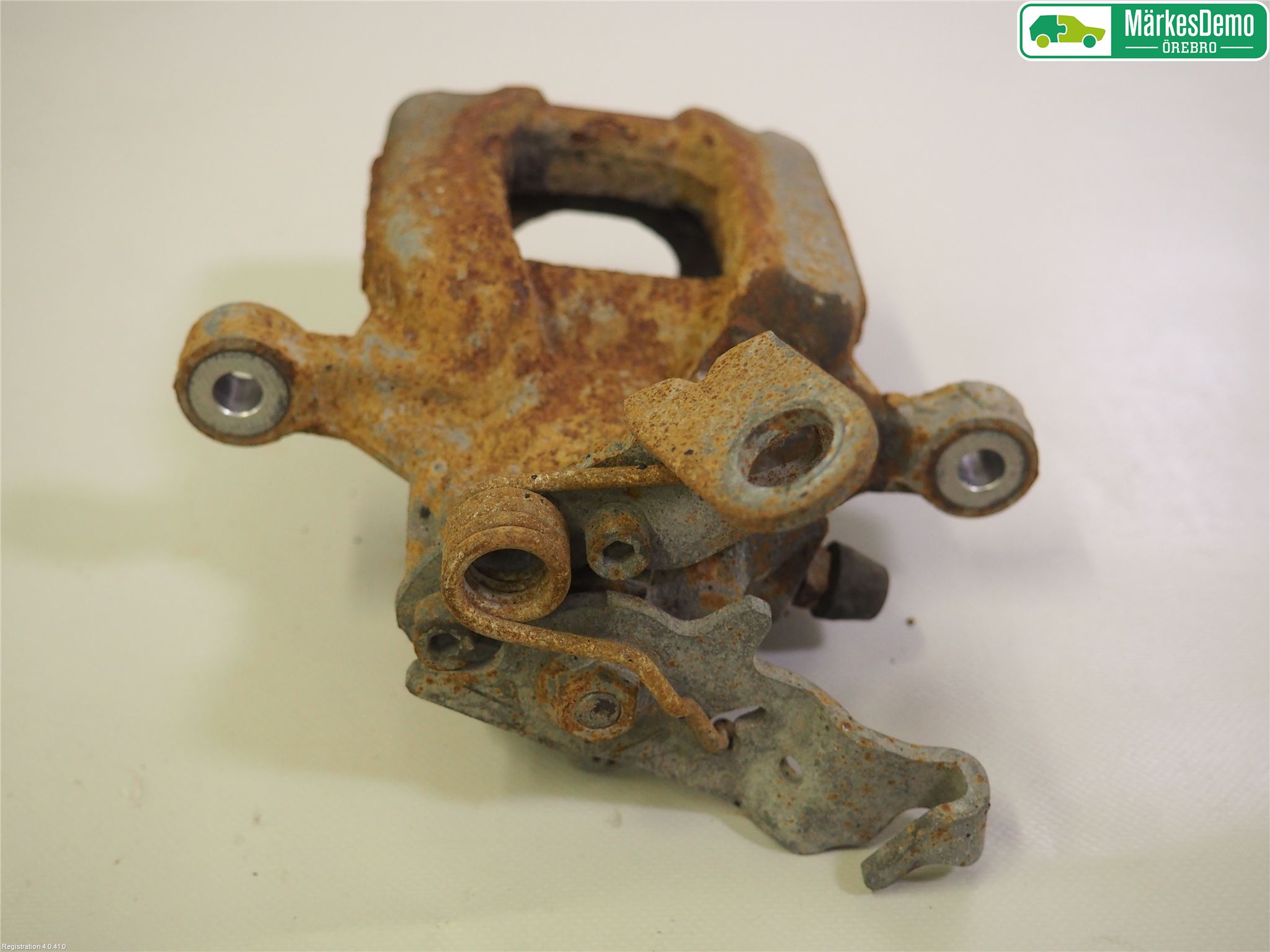 Volkswagen VW GOLF VI 09-13 Bromsok Bak Höger