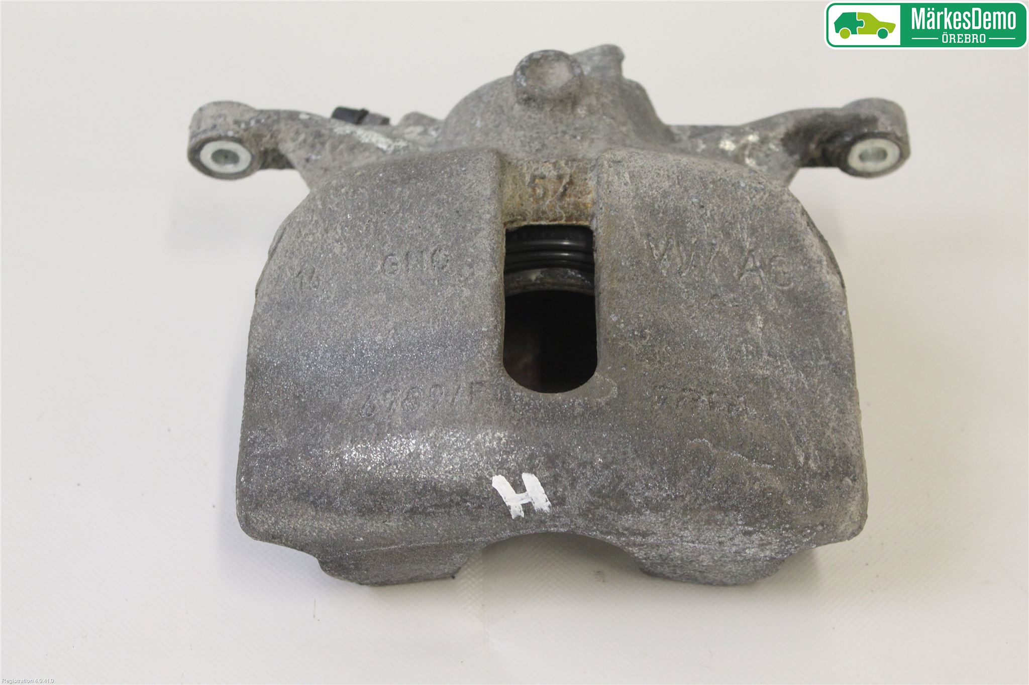 Volkswagen VW PASSAT 15-19 Bromsok Fram Höger