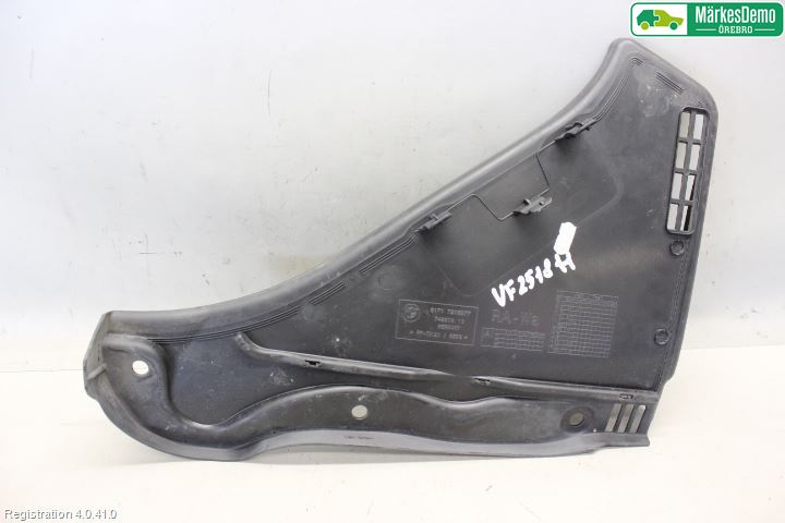 BMW 5 F10/F11/F18 09-17 Torpedplåt-Torpedplast