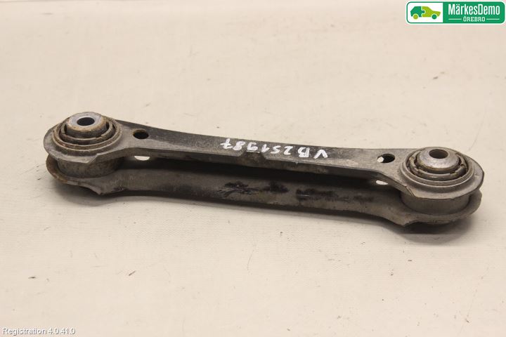 BMW 3 E90/91 SED/TOU 05-12 Bärarm Bak Övre Vänster