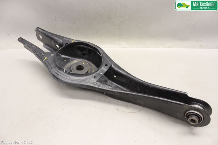 Kia NIRO (DE) 17-22 Bärarm Bak Vänster