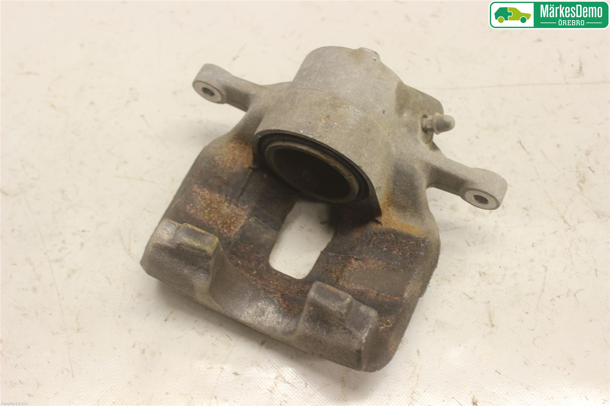 Peugeot 308 14-21 Bromsok Fram Höger