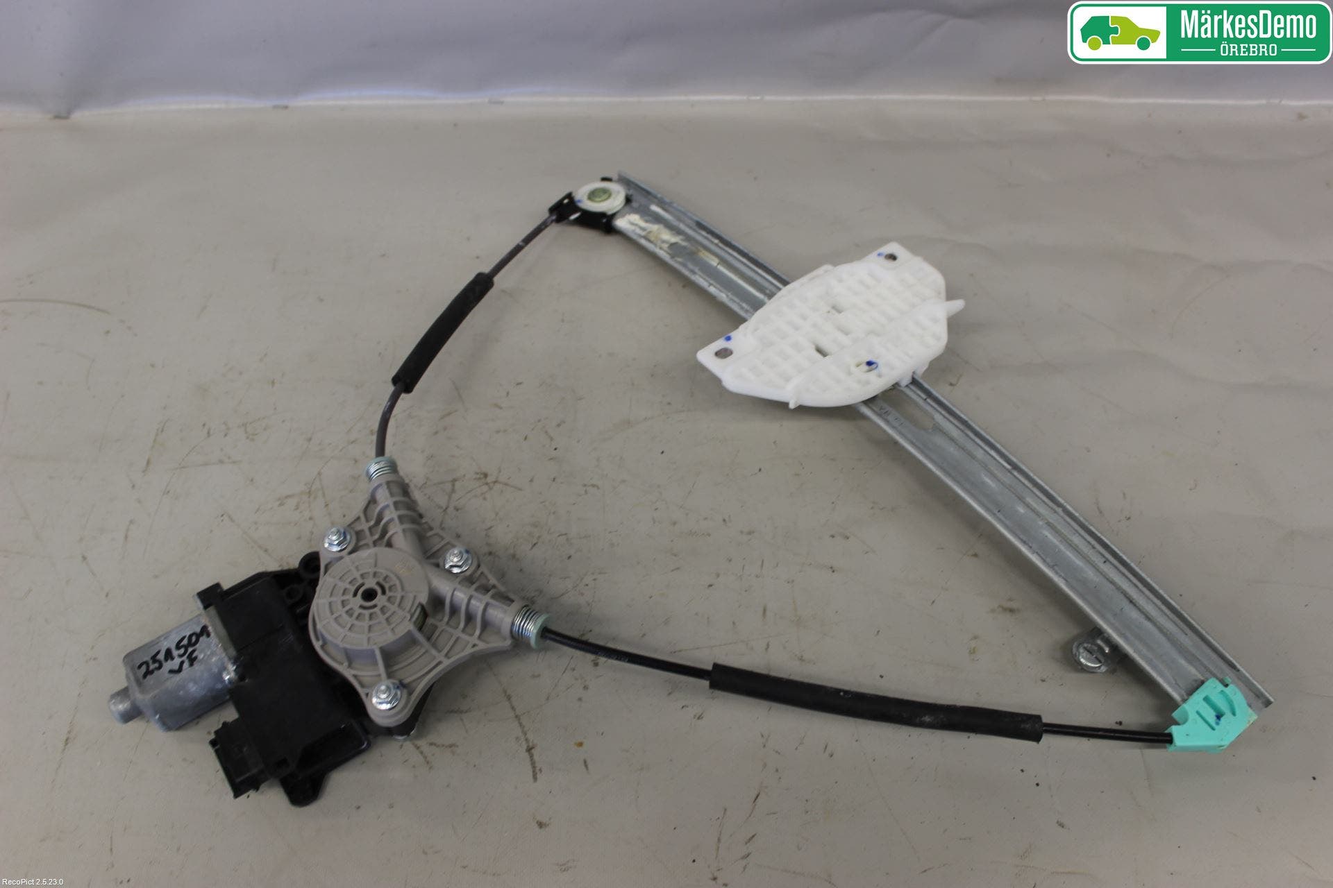 Kia RIO 17- Fönsterhiss El Kompl