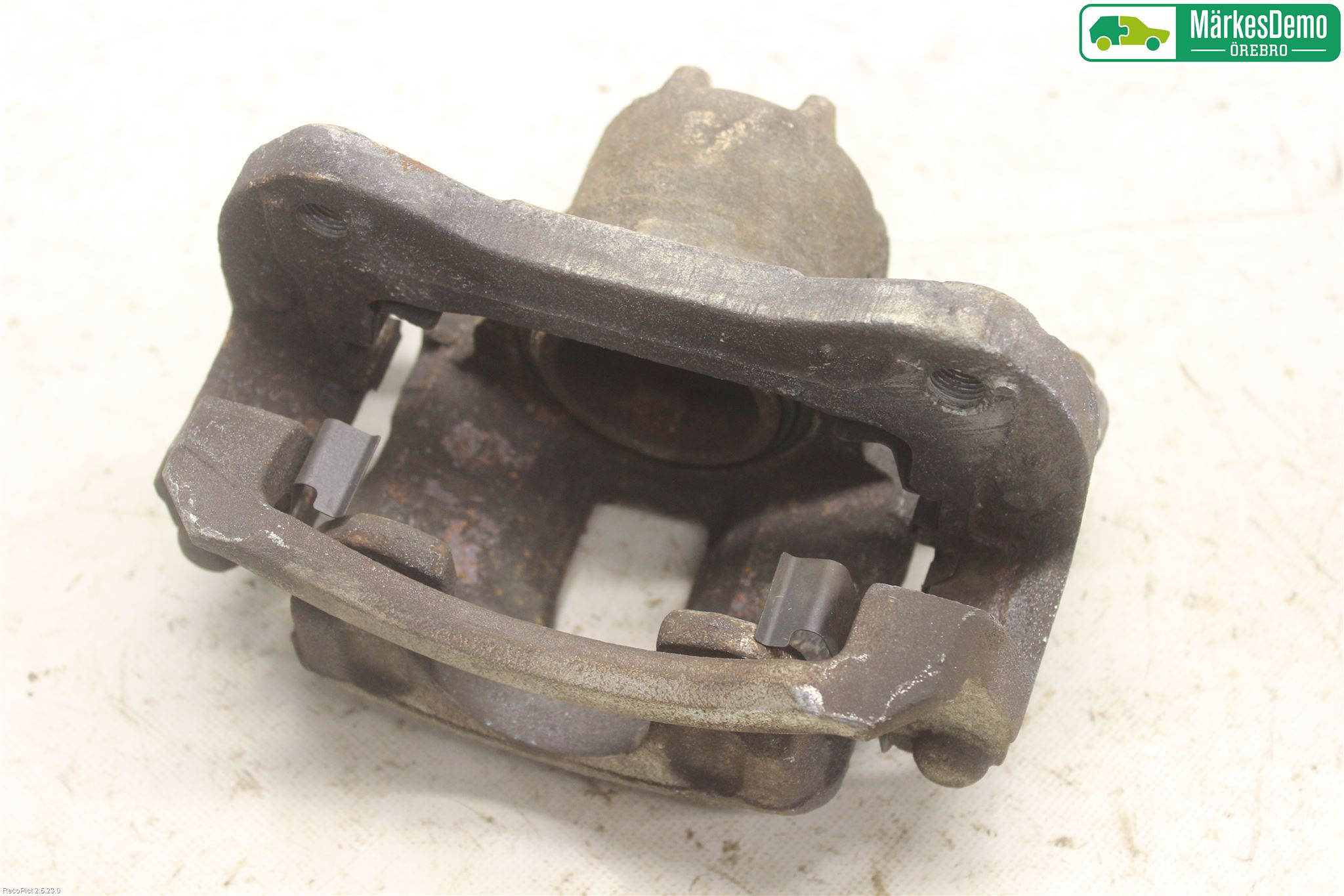 Hyundai i20 PB 09-14 Bromsok Fram Höger