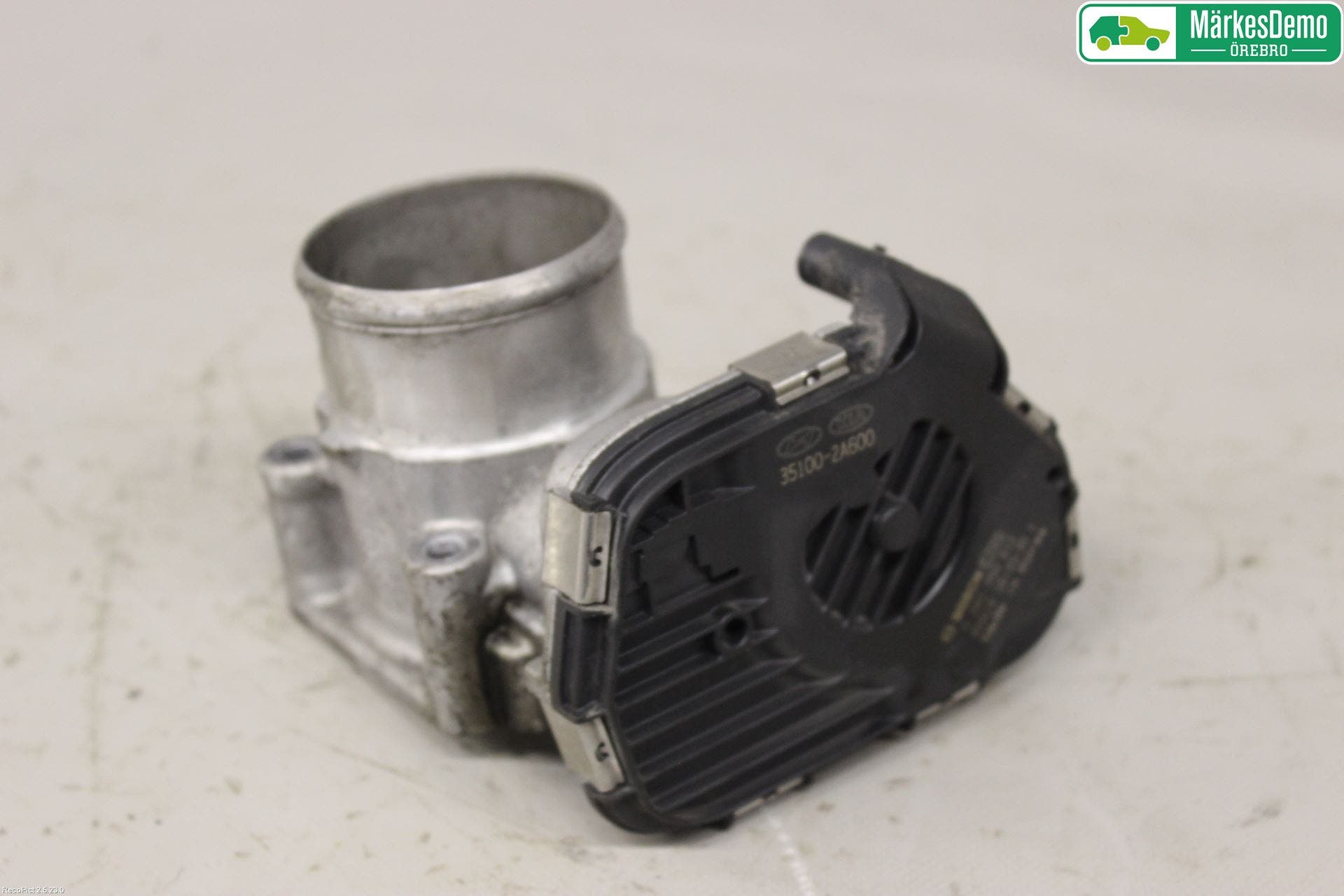 Kia CARENS III 13-19 Injspjällhus