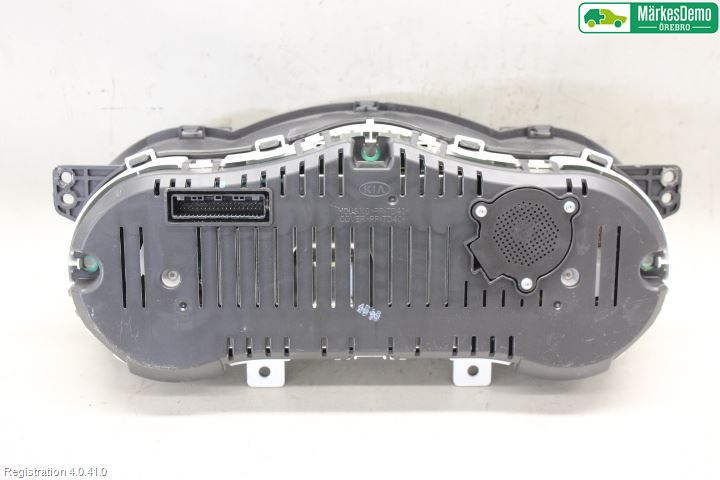Kia OPTIMA 00-15 Instrument Komb