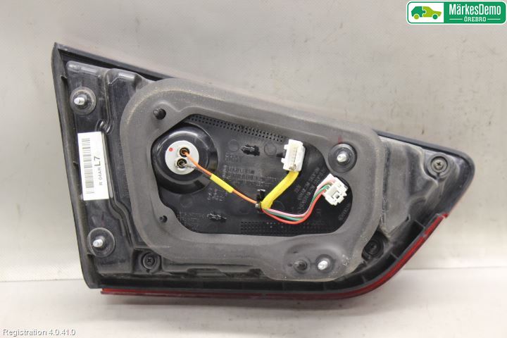 Kia OPTIMA 00-15 Bakljus Lucka Hö